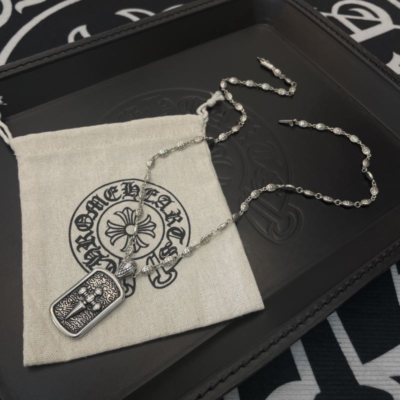 Ch*0me He**ts necklaces